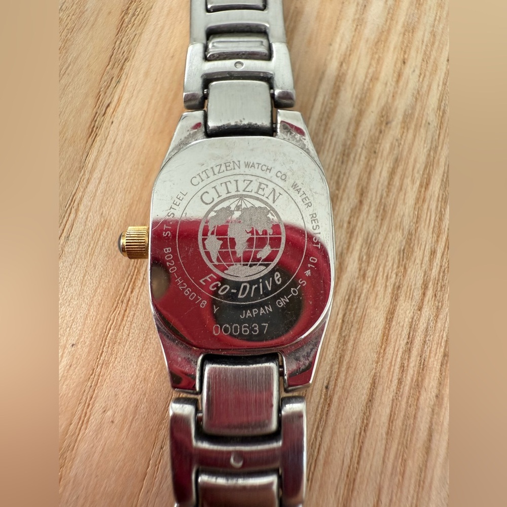 Citizen eco-drive ladies dainty two toned solar power watch - Picture 6 of 13